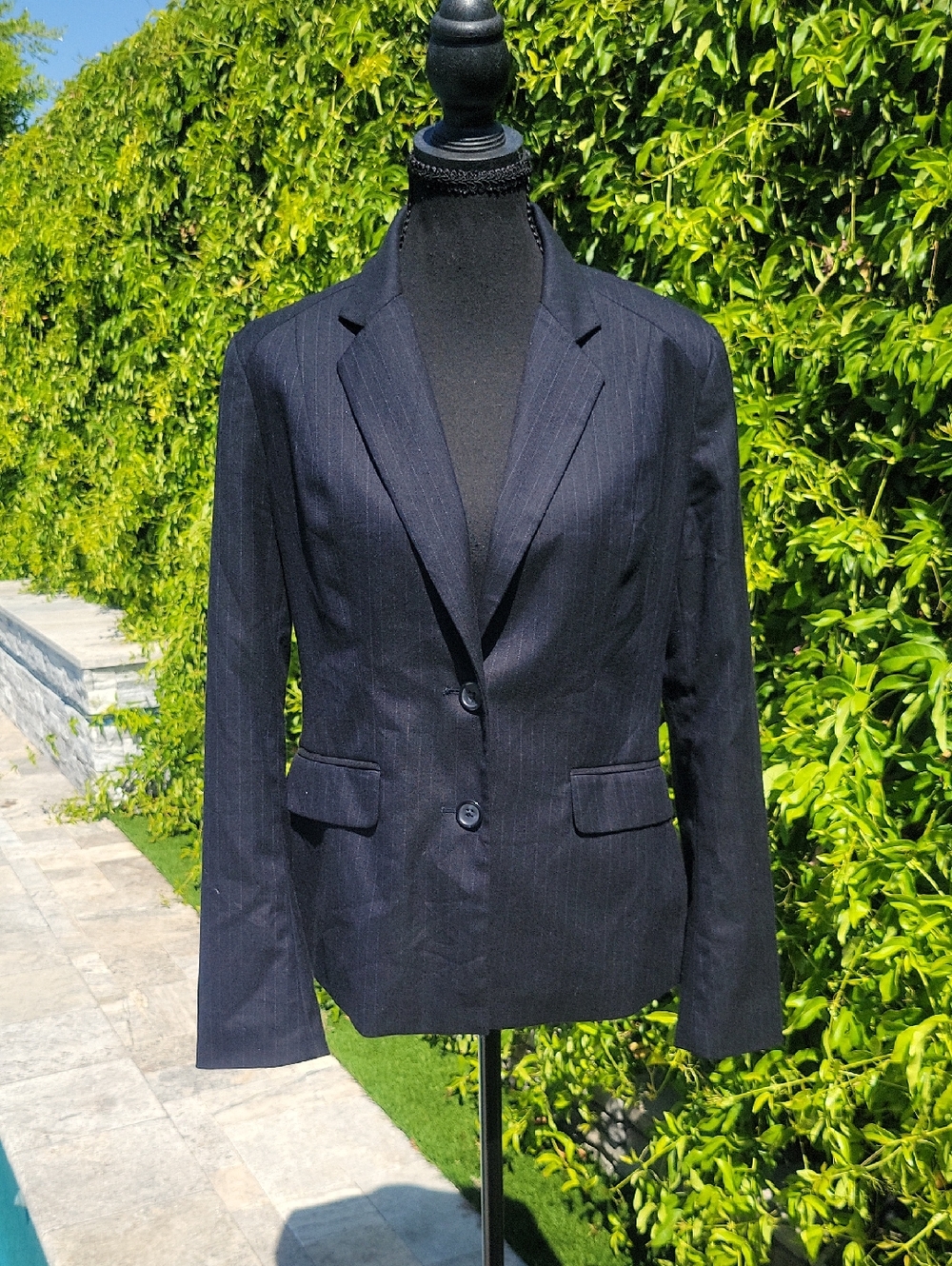 Banana Republic Dark Blue Blazer With Blue Pinstripes 8